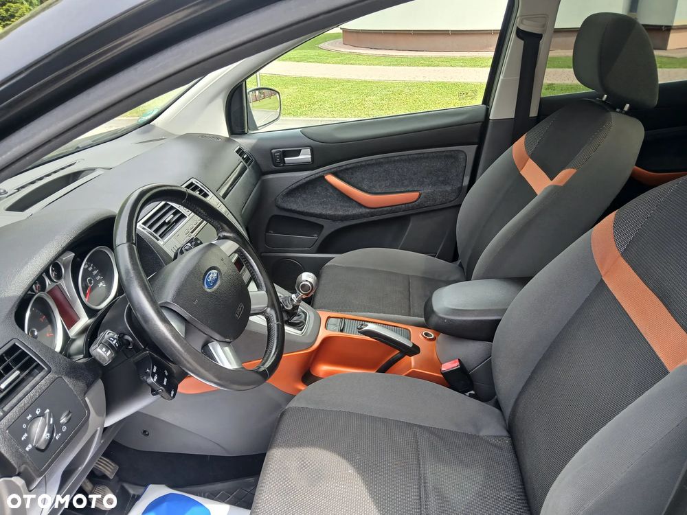 Ford Kuga 2.0 TDCi Titanium - 15