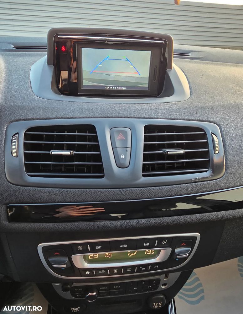 Renault Megane ENERGY dCi 110 Start & Stop Bose Edition - 12