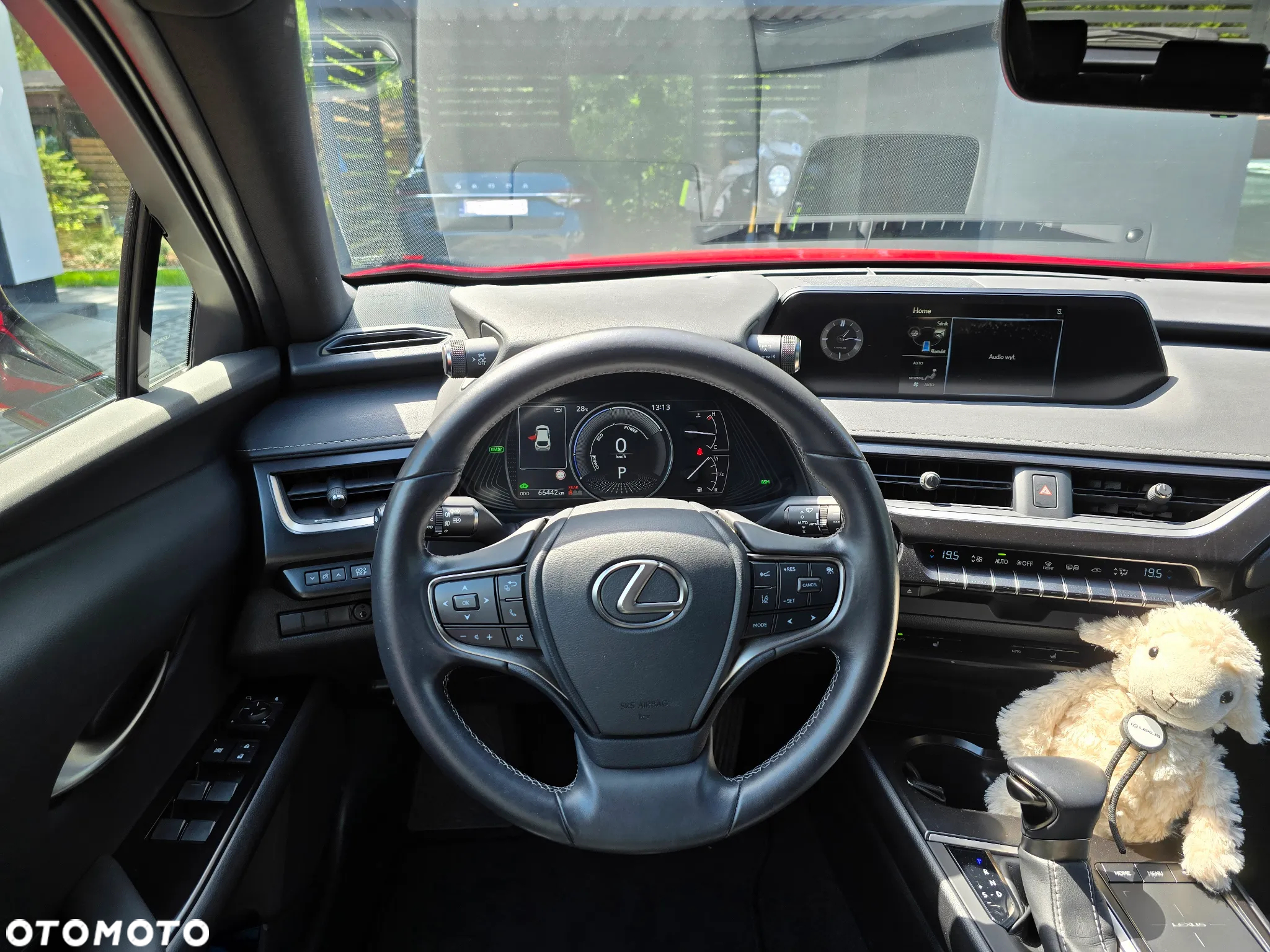 Lexus UX 250h GPF F Impression 2WD - 14