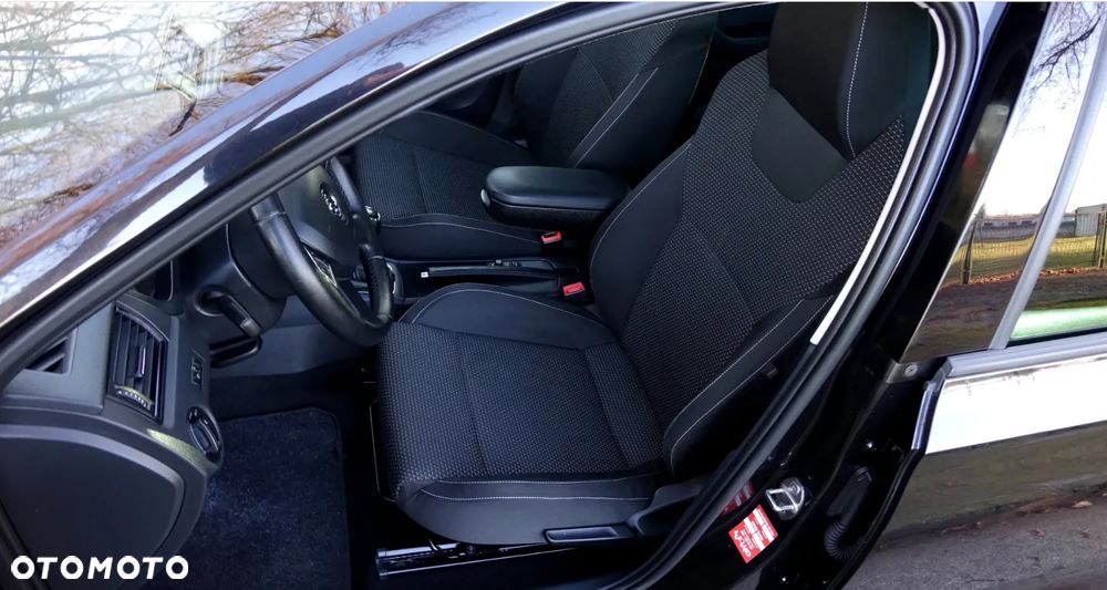 Skoda RAPID 1.2 TSI Ambition - 30
