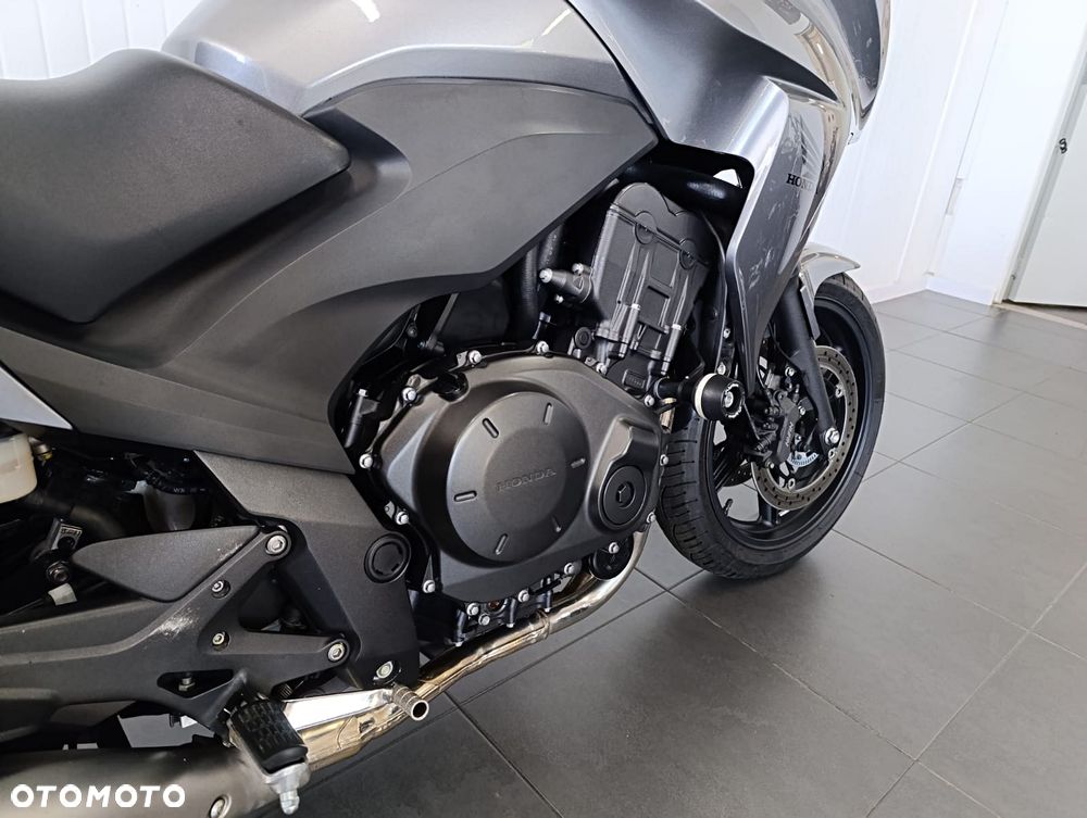 Honda CBF - 15