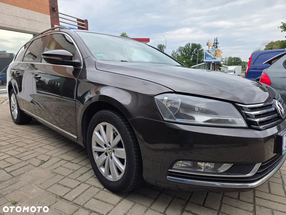 Volkswagen Passat 1.6 TDI DPF BlueMot Highline - 1
