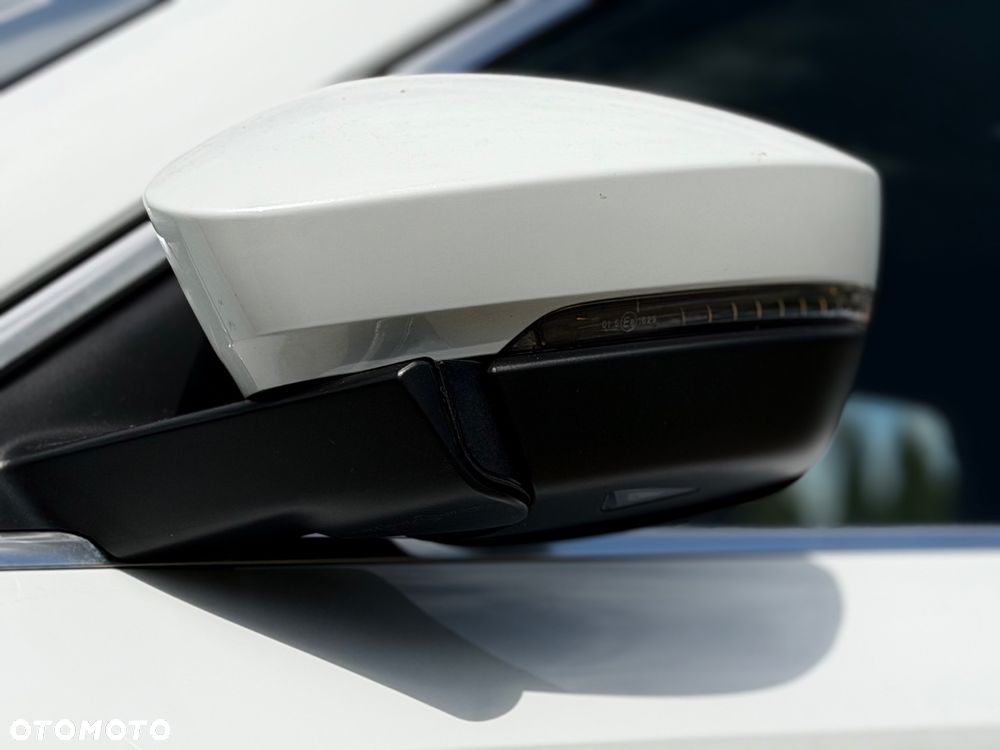 Skoda Karoq 2.0 TDI SCR 4x4 Style DSG - 25