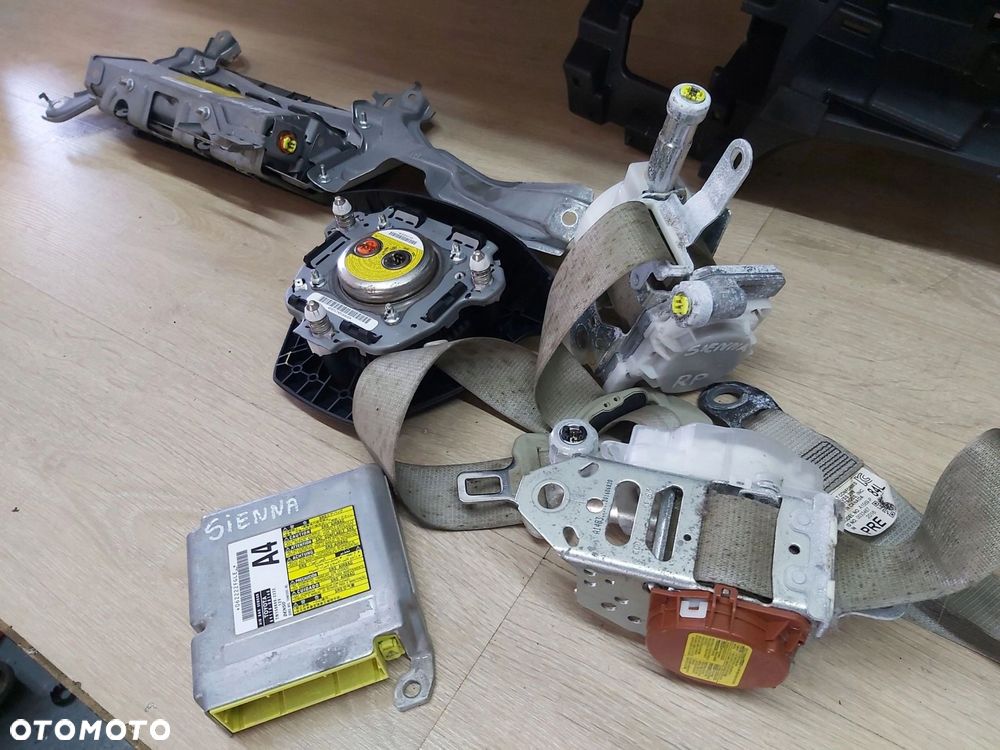TOYOTA Sienna Lift 16 - 20 rok Deska poduszka kierowcy pas air bag - 11