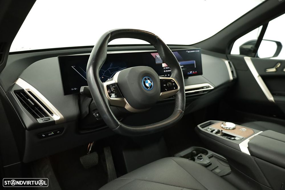 BMW iX xDrive 50 - 8