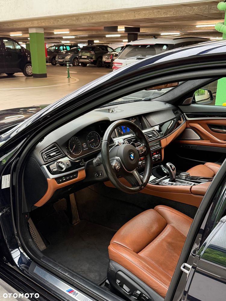 BMW Seria 5 535d xDrive - 10