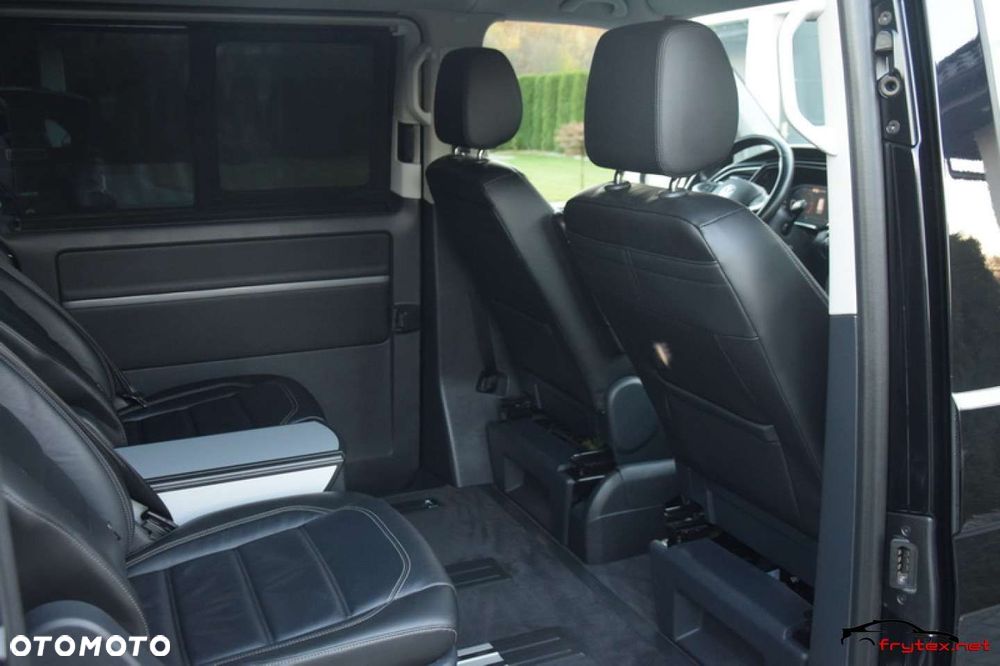 Volkswagen Multivan - 30
