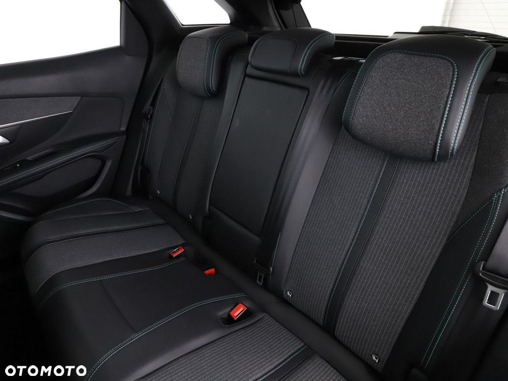 Peugeot 3008 1.6 PureTech Hybrid PHEV Allure Pack S&S EAT8 - 18