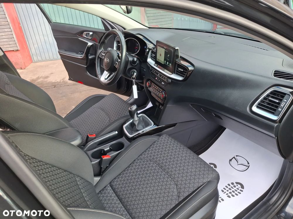 Kia Ceed 1.4 T-GDI OPF Spirit - 23