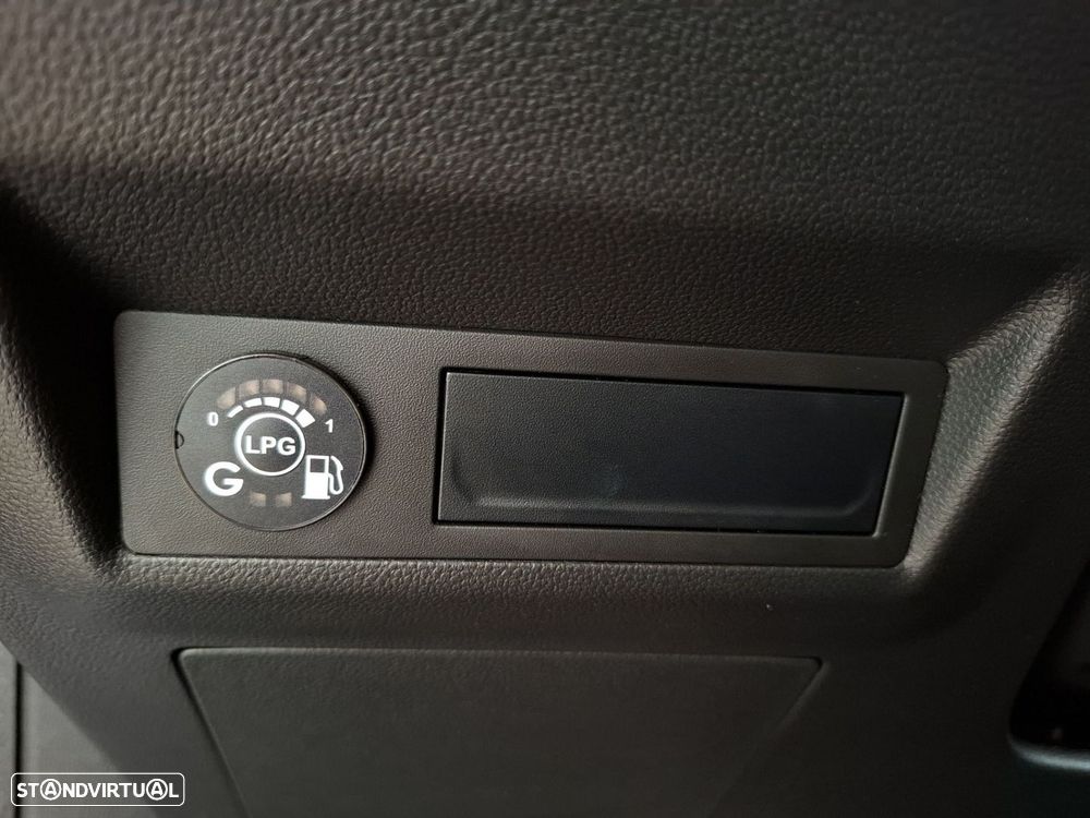 Renault Captur 1.0 TCe Techno Bi-Fuel - 19