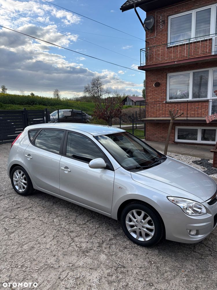 Hyundai i30 1.6 Classic + - 32