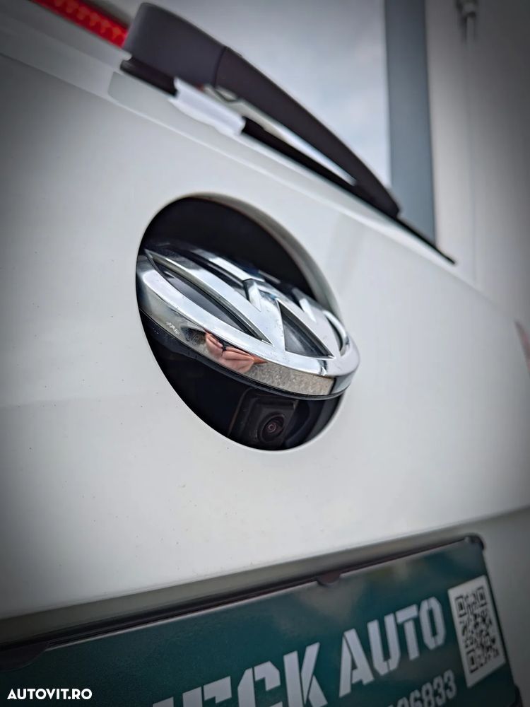 Volkswagen Passat Variant 2.0 TDI SCR DSG Comfortline - 11