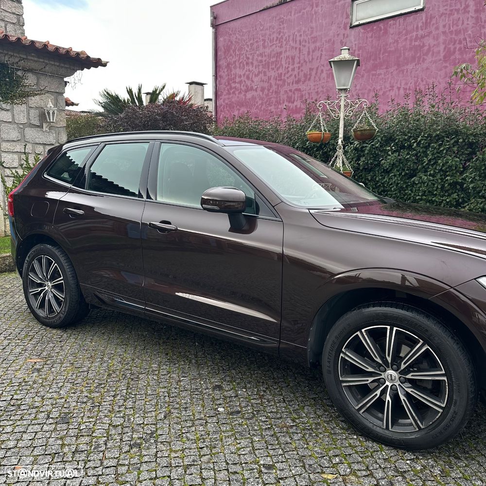 Volvo XC 60 2.0 D4 Inscription AWD Geartronic - 11