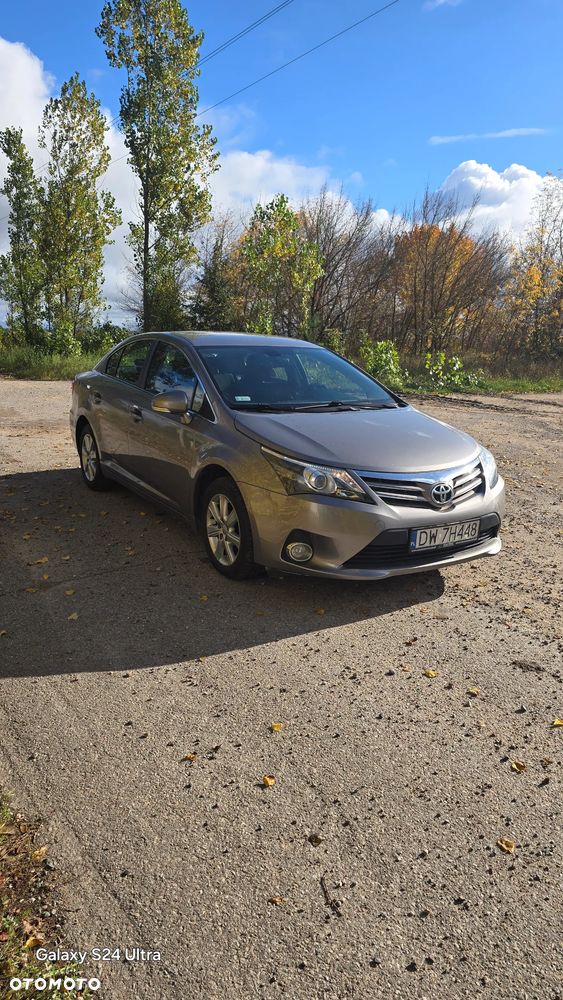 Toyota Avensis 2.0 D-4D Premium - 4