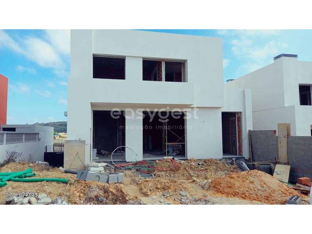 Moradia T4 em construção, Condomínio Fechado com Piscina Privativa ... - Grande imagem: 5/54