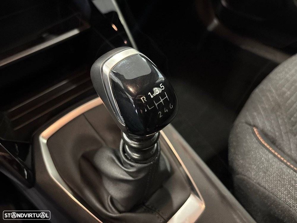 Peugeot 2008 1.2 PureTech Style - 16