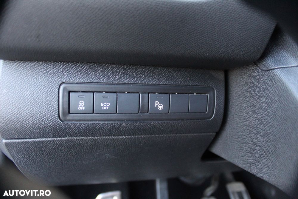 Peugeot 308 BlueHDi FAP 150 Stop&Start GT-Line Edition - 29