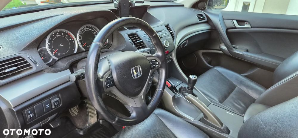 Honda Accord 2.0 Elegance - 11