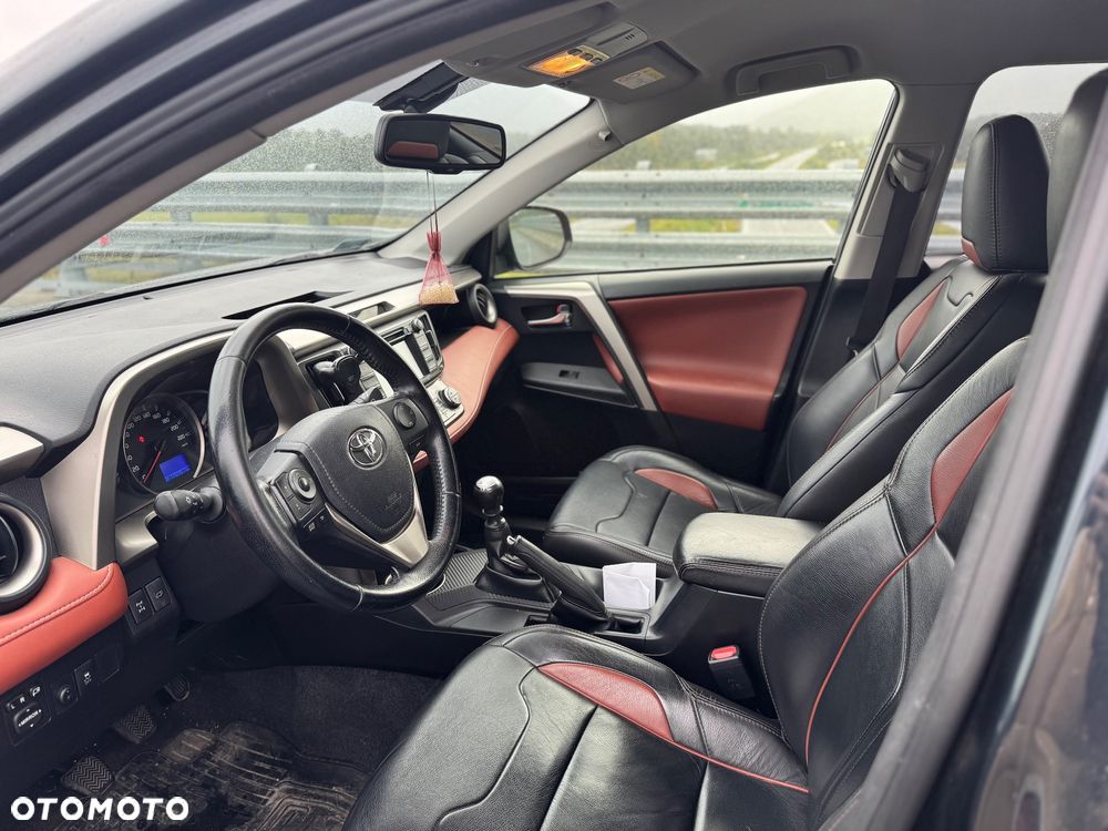 Toyota RAV4 2.0 D-4D Premium - 20