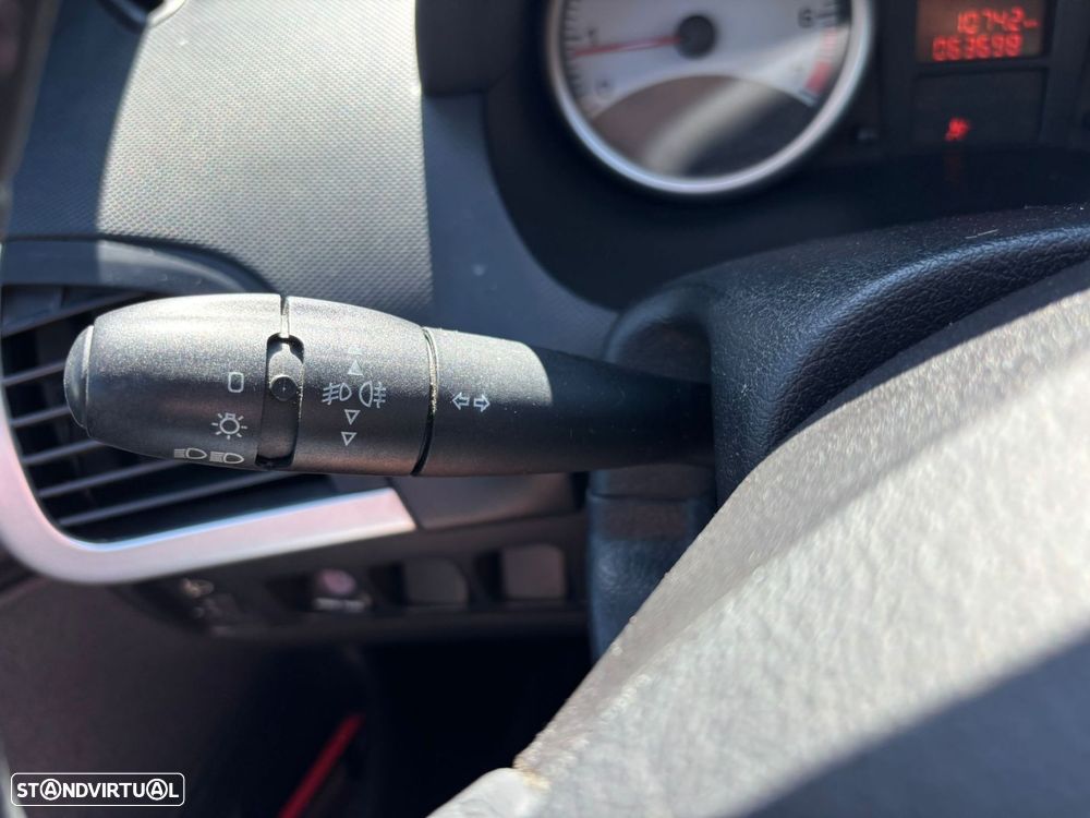 Peugeot 206+ - 22