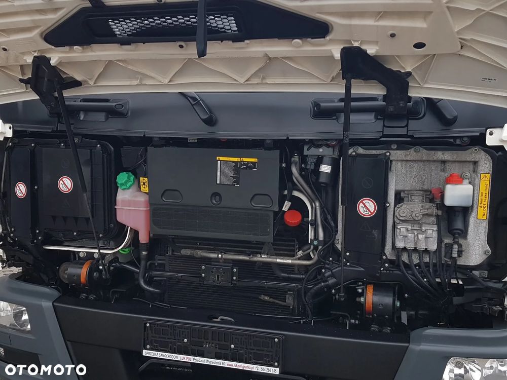 MAN TGL 12.220 HAKOWIEC 4x2 KLIMA - 11