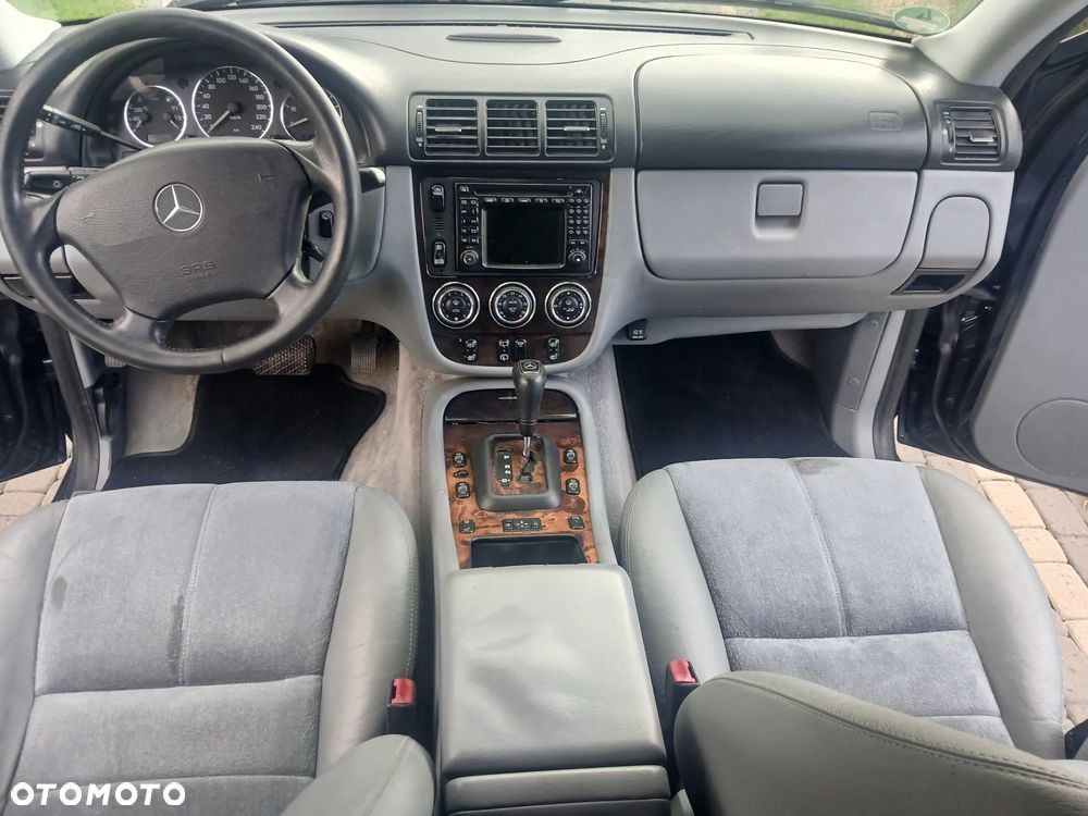 Mercedes-Benz ML - 14