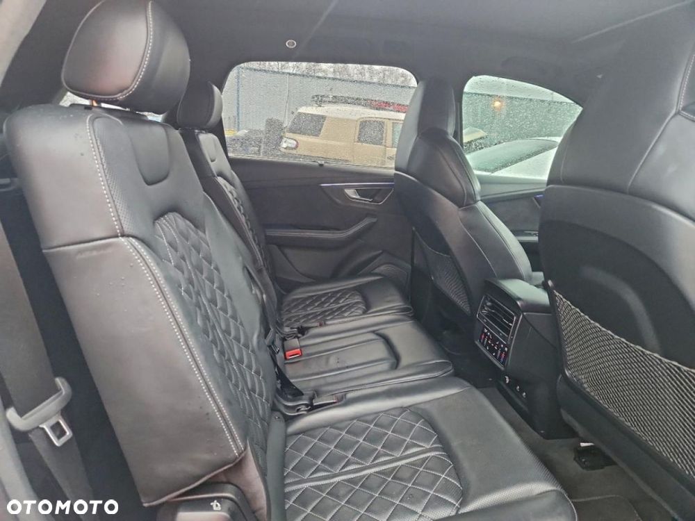 Audi SQ7 - 10