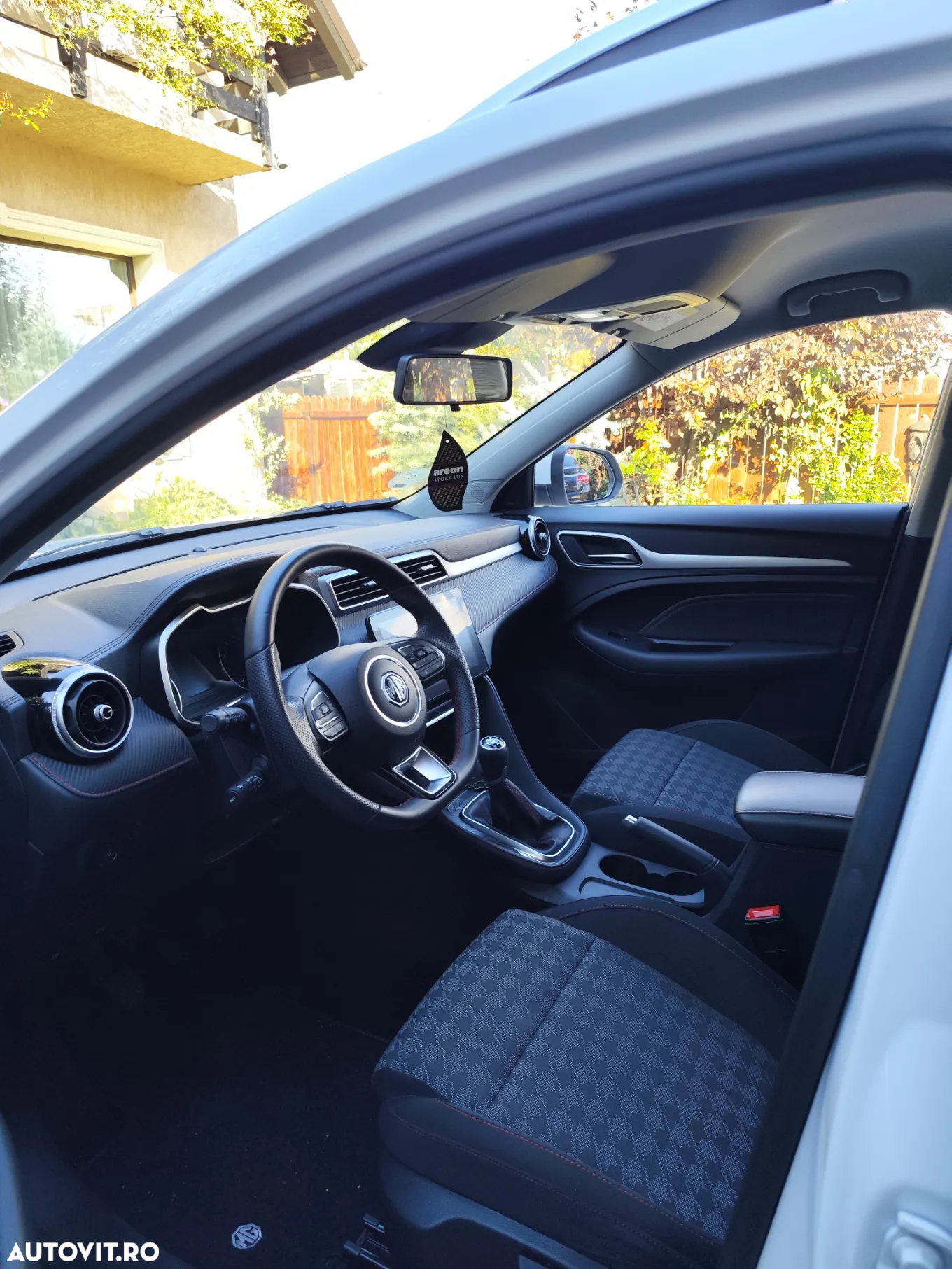 MG ZS 1.5 GSL 5MT Excite - 5