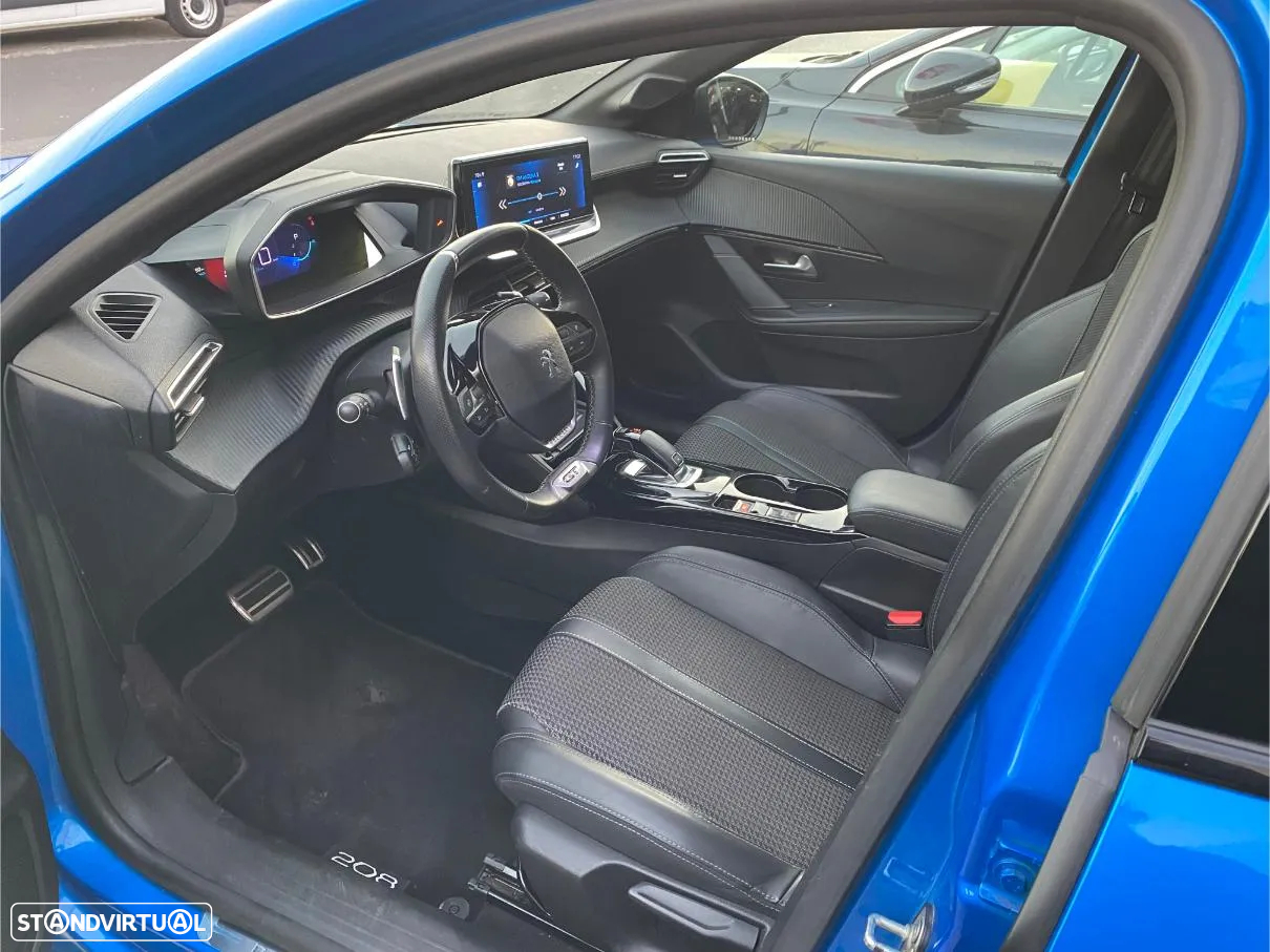 Peugeot 208 1.2 PureTech GT Line EAT8 - 13