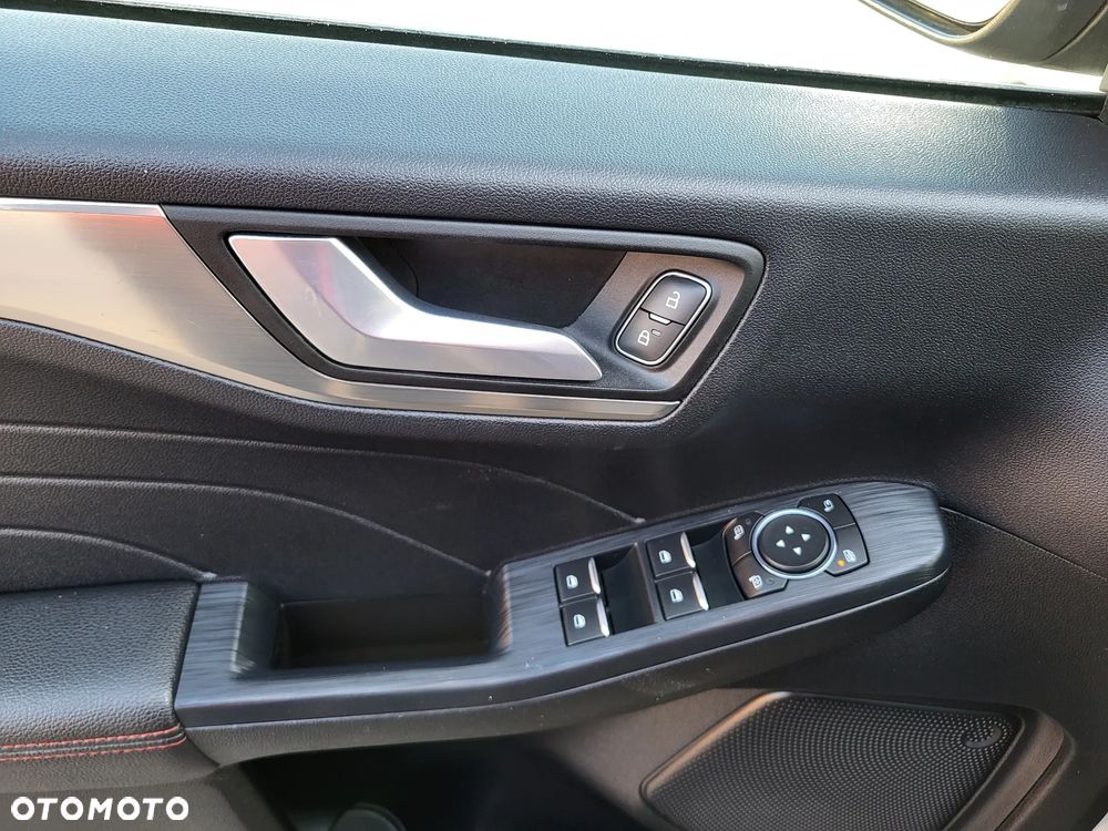 Ford Kuga 2.0 EcoBlue mHEV FWD Titanium X - 16