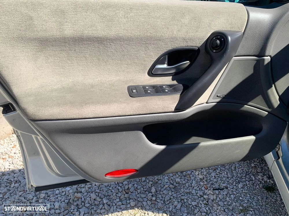 Renault Laguna Break 2.2 dCi Privilege - 9