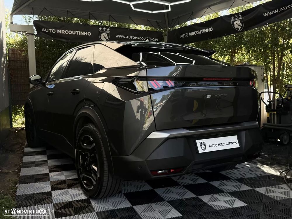 Peugeot E-3008 73 kWh Allure - 3
