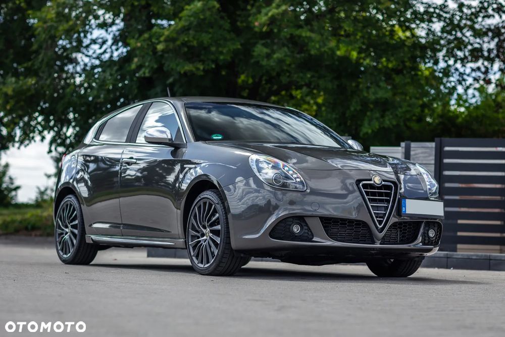 Alfa Romeo Giulietta 2.0 JTDM 20V TCT Speciale - 9
