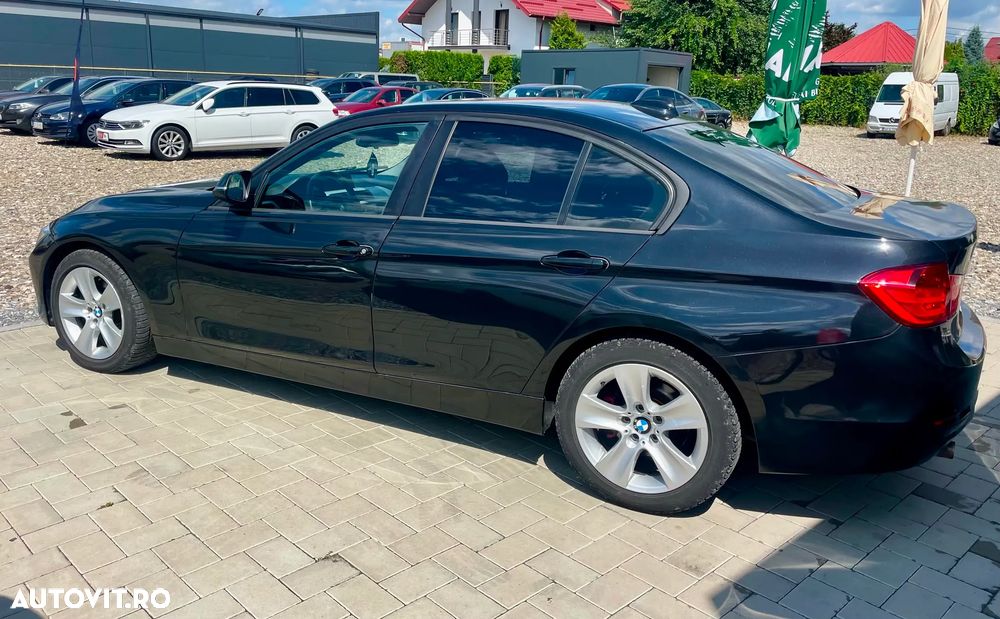 BMW Seria 3 318d DPF Edition Lifestyle - 5