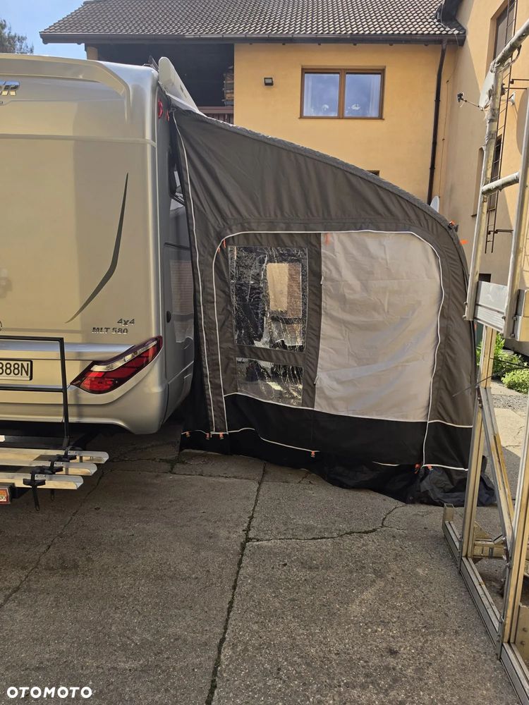 Hymer-Eriba 580 4x4 - 9