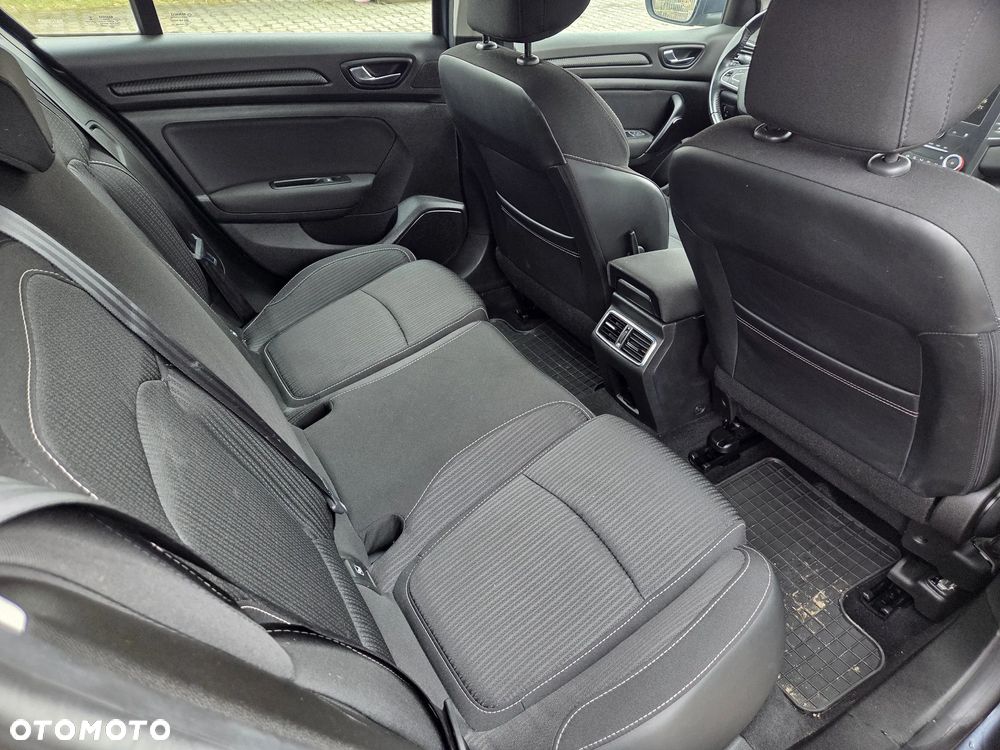 Renault Megane 1.5 dCi Energy Bose EU6 - 16