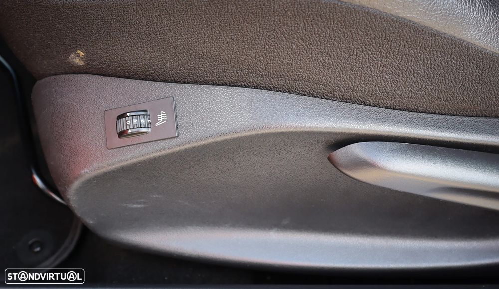 Citroën DS3 1.6 HDi Airdream Sport Chic — fotografia 17