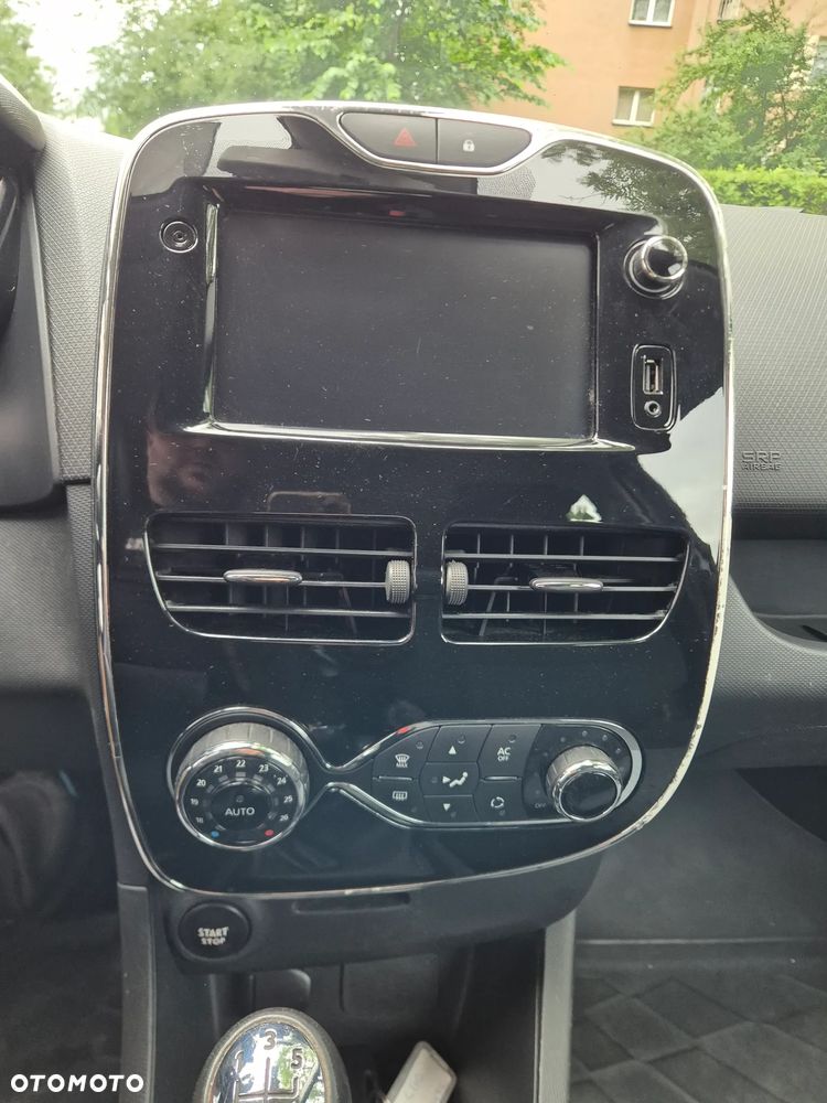 Renault Clio TCe 90 Limited - 12