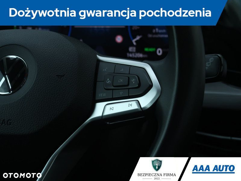 Volkswagen Golf - 20