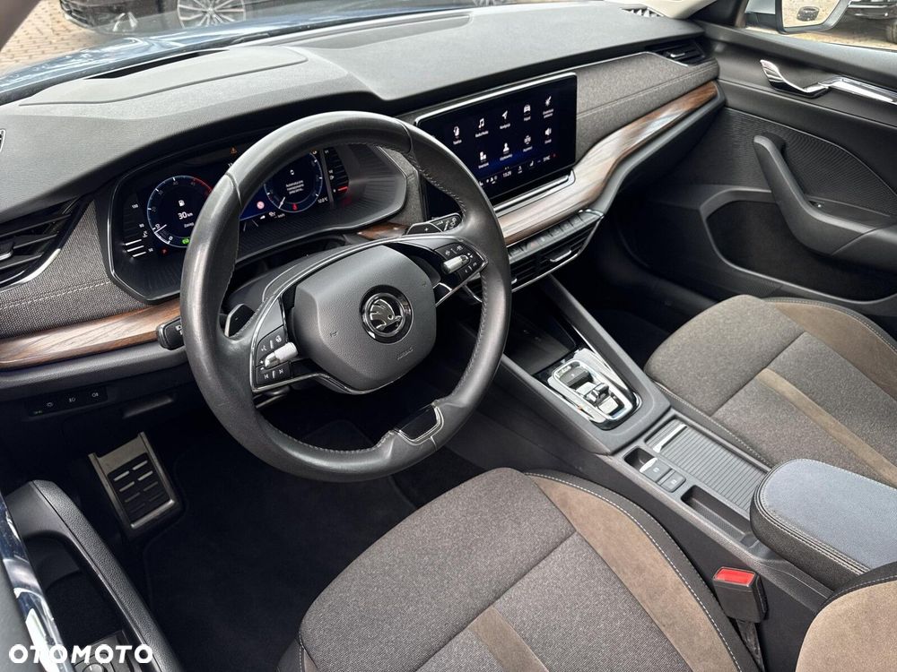 Skoda Octavia 2.0 TDI 4x4 Scout DSG - 11