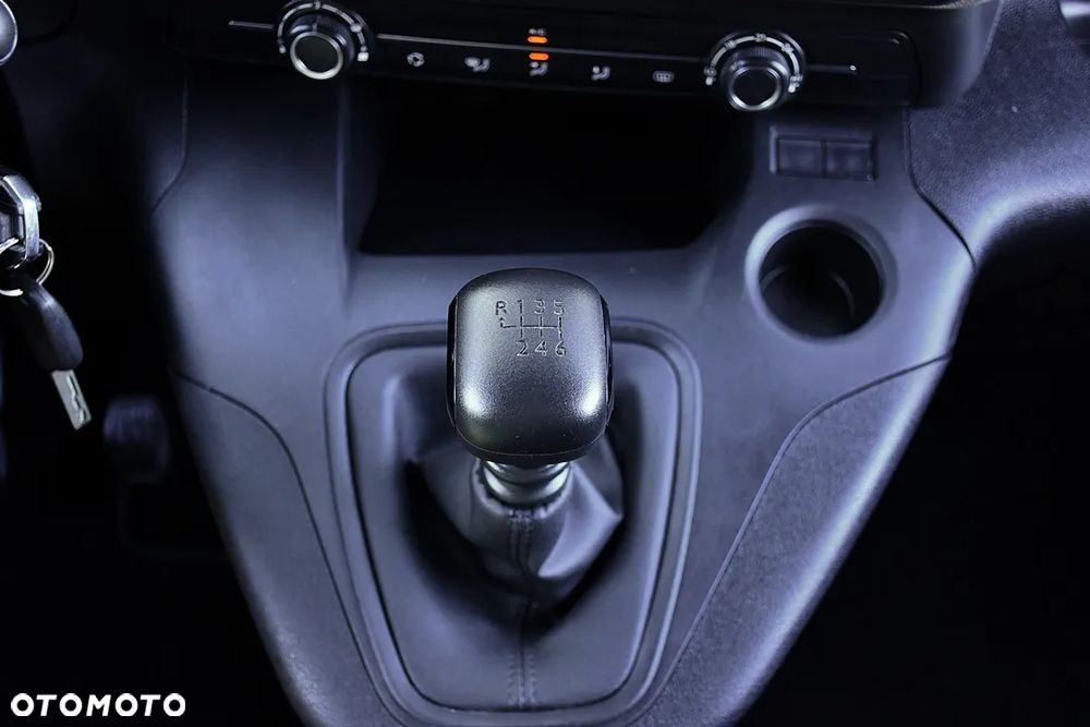 Peugeot Rifter 1.5 BlueHDI Allure S&S - 22
