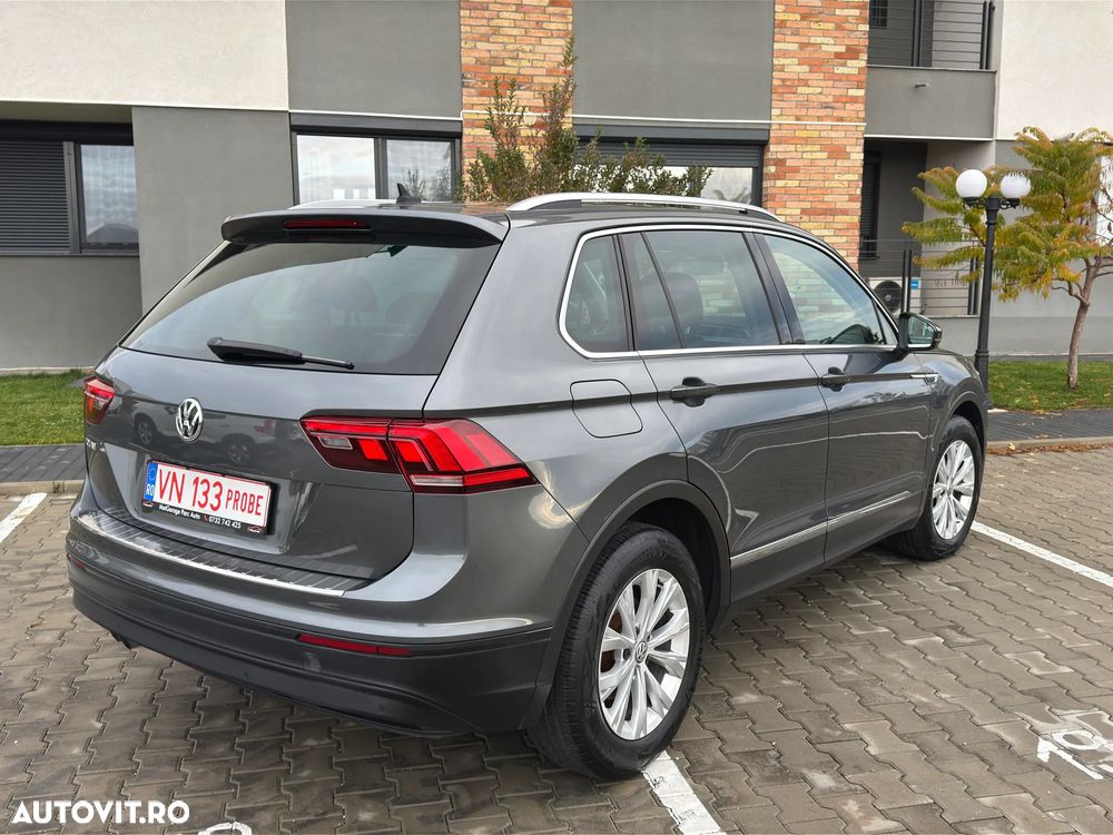 Volkswagen Tiguan - 5