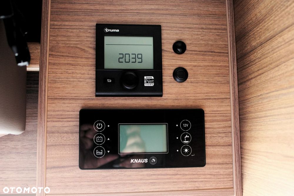 KNAUS L!VE WAVE 700 MEG - 24