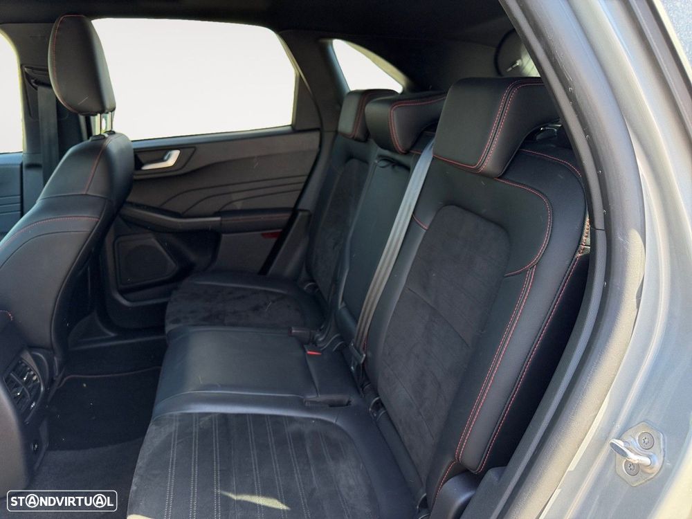 Ford Kuga 1.5 EcoBoost ST-Line X - 13