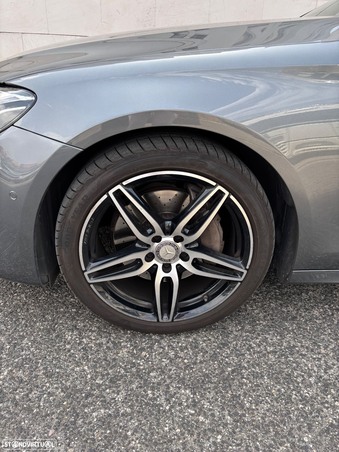Mercedes-Benz E 220 d AMG - 8