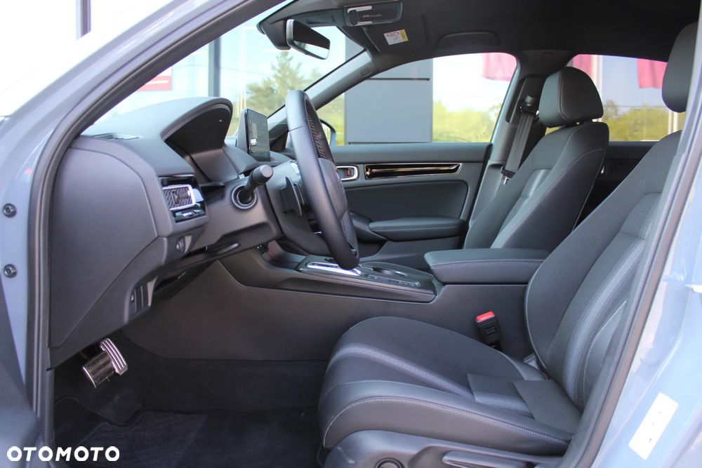 Honda Civic 2.0 i-MMD Sport CVT - 6