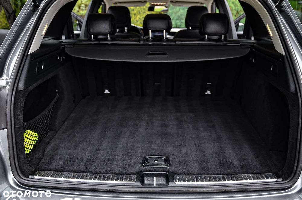 Mercedes-Benz GLC 250 4Matic 9G-TRONIC Exclusive - 29