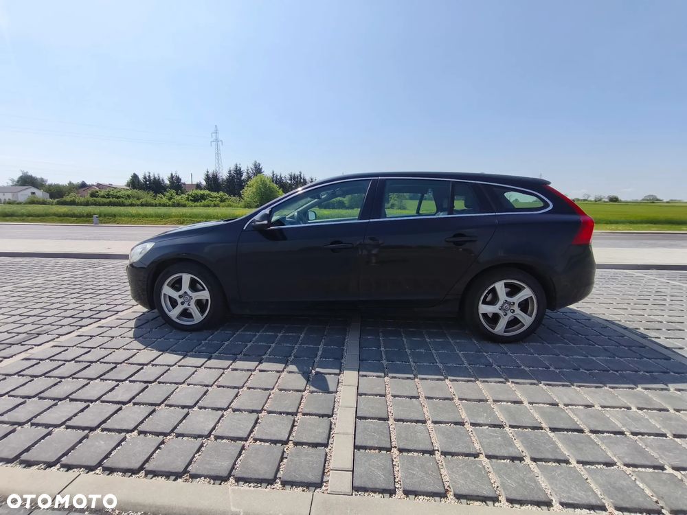 Volvo V60 D3 Summum - 5
