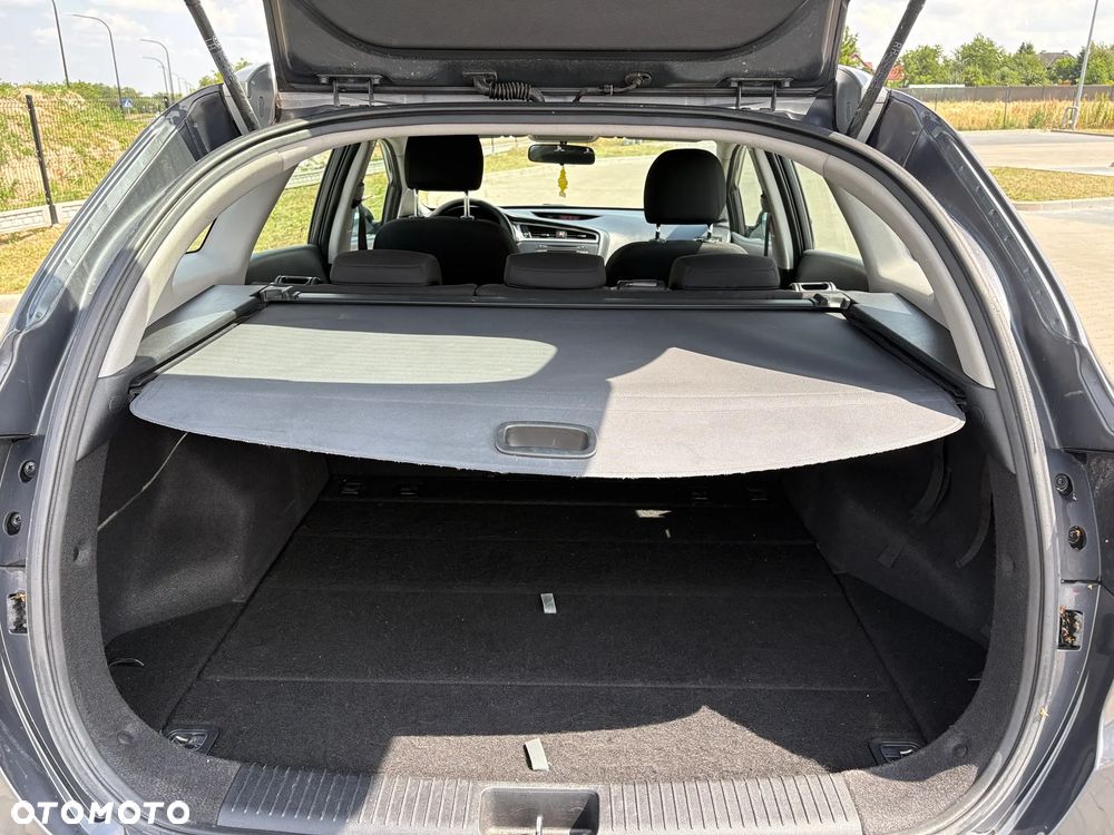 Kia Ceed 1.4 L - 17