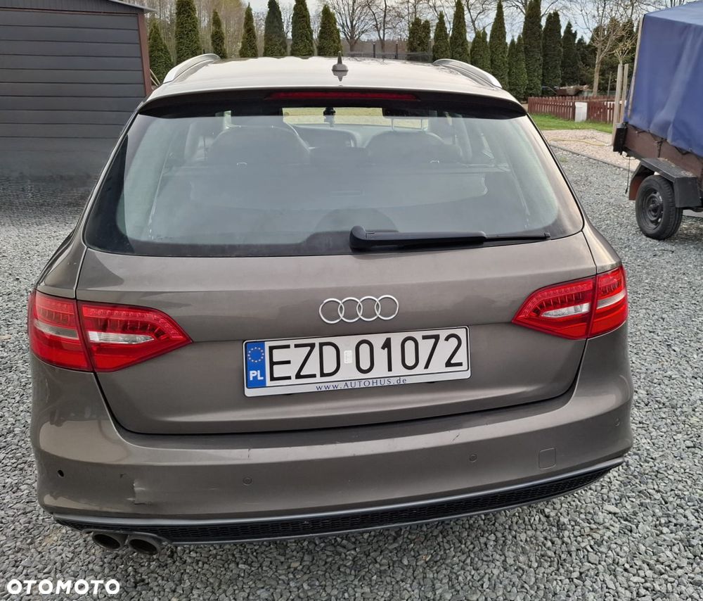 Audi A4 Avant 2.0 TDI DPF S line Sportpaket - 2